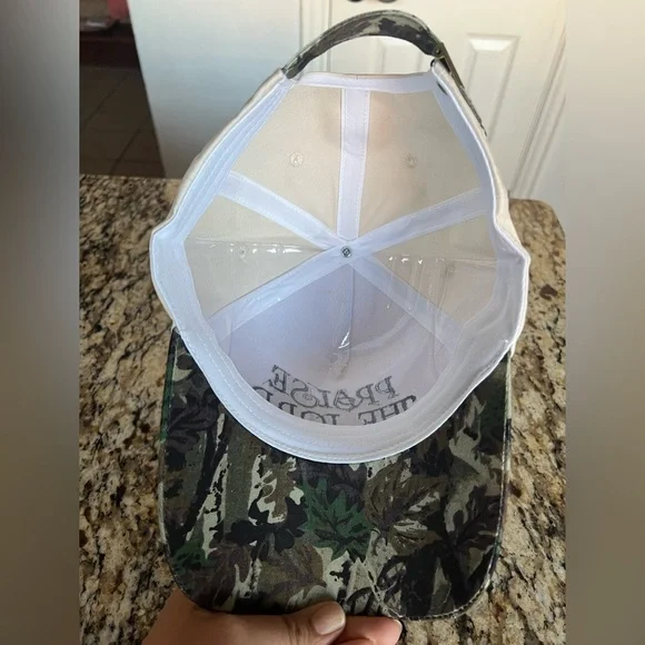 "Praise The Lord" White & Camo Trucker Hat - Picture 5 of 6